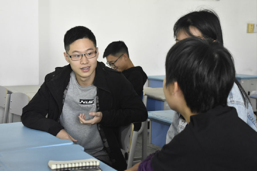 大二学长与新生交流