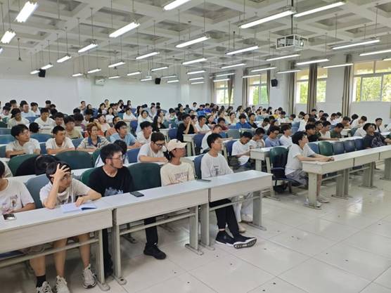 AB242BB635C5A683A1A42F2BEBC7F7A0