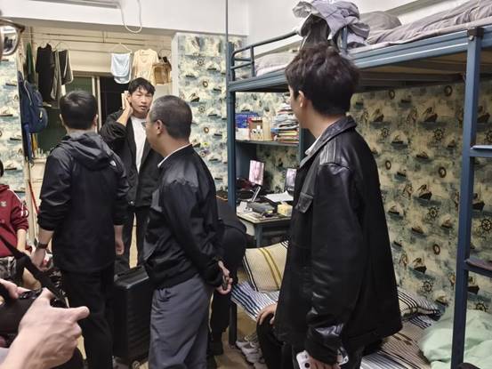 C66A3EF7C352C89C565931B4A44E4491